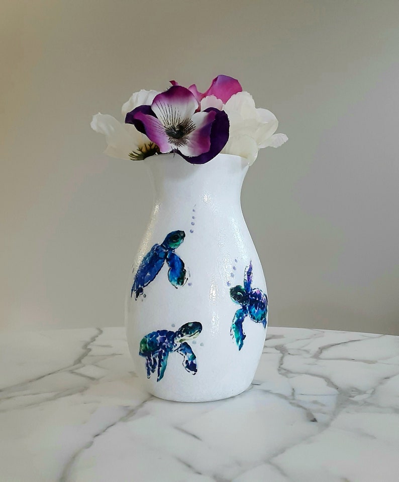 Sea turtle vase, Sea turtle gifts, Flower vase, Vases for flowers, Glass vase, Ocean vases, Beach vases, Sea turtles, Decoupage, Beach art image 1