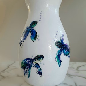 Sea turtle vase, Sea turtle gifts, Flower vase, Vases for flowers, Glass vase, Ocean vases, Beach vases, Sea turtles, Decoupage, Beach art image 7