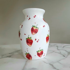 Strawberry vase, Flower vase, Vases for flowers, Vases, Strawberry gifts, Strawberry, Glass vases, Gifts for her, Flower vases