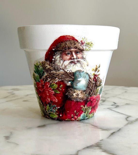 Decoupage Weihnachtsmann-Übertopf: Handgemalter Weihnachtsmann-Übertopf