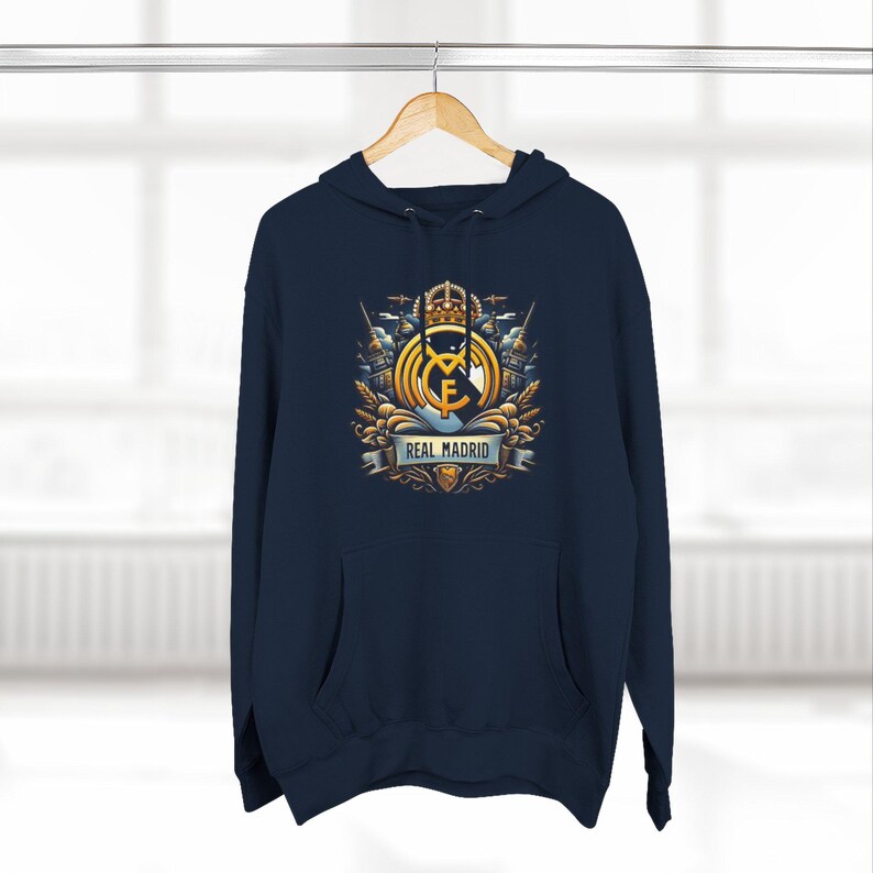 Real Madrid Crest Hoodie | Soccer Team Logo Back Print Bild 16