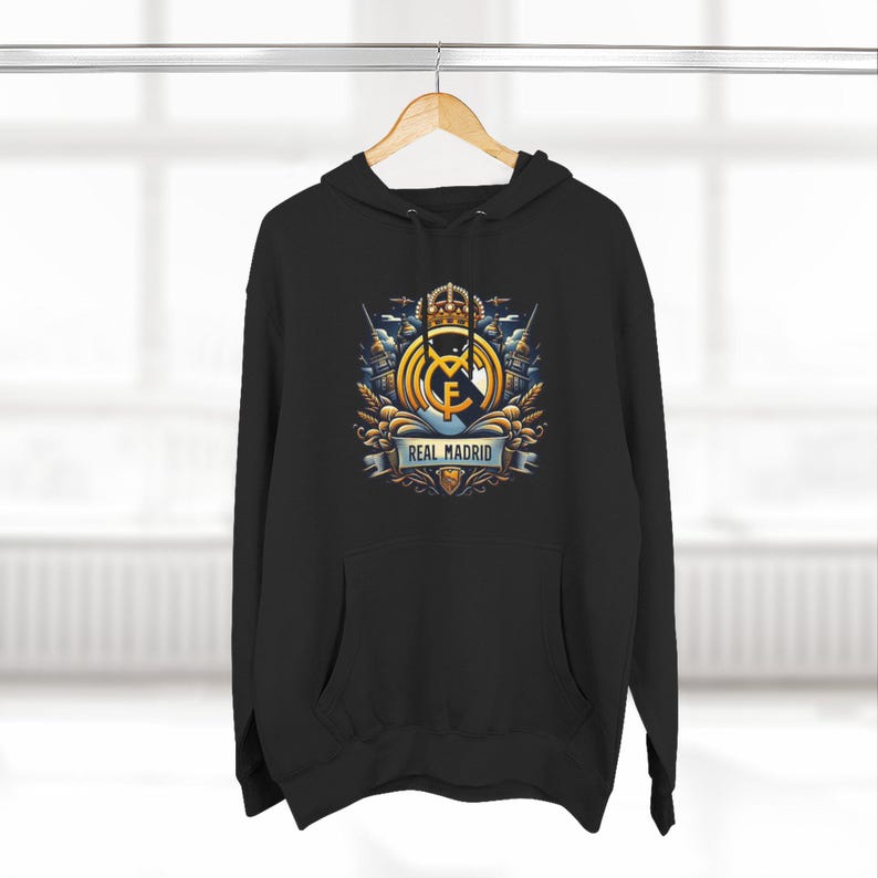 Real Madrid Crest Hoodie | Soccer Team Logo Back Print Bild 15