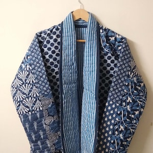 Handmade Kantha Quilt Jacket, Indian Kantha Coat, Machine Quilted Jacket, Winter Wear Jacket, Front Open Kantha Jacket, Blue Floral Coat