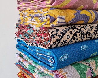 Lotto all'ingrosso di trapunta Kantha vintage indiana, copriletto copriletto Kantha pregiato di alta qualità, coperta reversibile Kantha in cotone fatta a mano