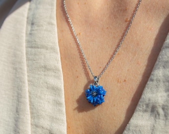 Cornflower Necklace Pendant – Nature-Inspired Blue Flower Jewelry, Wildflower Accessory, Adjustable Chain, Symbolic ALS Gift, Botanical Gift
