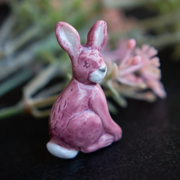 Pearl pink Rabbit Brooch, Bunny pin, Handmade hare brooch, Aesthetic Minimalist pin, Cute animal, Gift for her, Outfit decor, Polymer clay