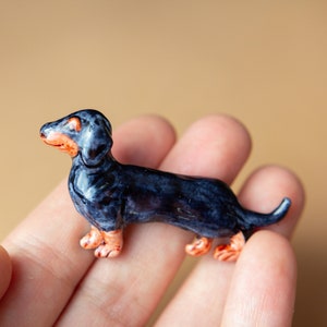 Black dachshund brooch/ Lovely wiener dog pin/ Sausage dog jewelry/ Doxie badge/ Best friend mum, sis gift/ Clothes, hat, backpack brooches
