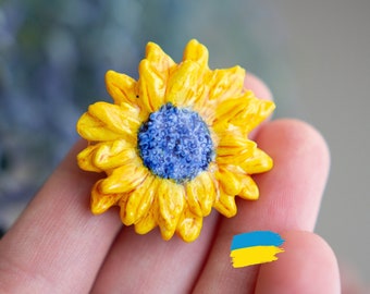 Ukraine sunflower brooch/ Solidarity blue, yellow flower pin/ *Donates to Ukraine*/ Support Ukraine/ Stay with Ukraine