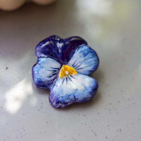 Broche pensée faite main - Bijoux floraux en pâte polymère, cadeau attentionné pour maman, soeur, amant, ami, imperméable, cadeau unique pour elle