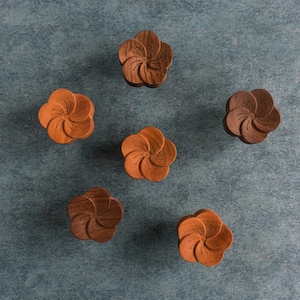 Wooden Floral Shape Cabinet Knobs - Dresser Handle Pulls - Table Knobs - Cupboard Knobs - Closet Pulls - 2 Styles Available