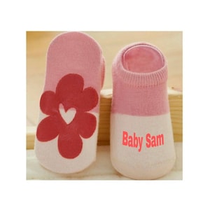 Personalisierte Babysocken: Bio-Baumwolle, rutschfest, individueller Name