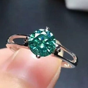Green Moissanite Ring, 925 Sterling Silver, 1 & 2 Cr.Moissanite Ring, Engagement Ring, Wedding Ring, Round Moissanite Ring, Gift for Women.