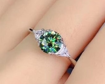Green Moissanite Ring,925 Sterling Silver,1 Cr.Moissanite Ring,Engagement Ring,Wedding Ring,Luxury Ring,Round Moissanite Ring,Gift for Women