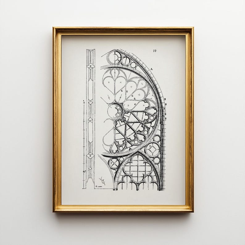 Puede incluir: Una impresi&oacute;n arquitect&oacute;nica enmarcada con una detallada ilustraci&oacute;n en blanco y negro de una secci&oacute;n de una ventana de catedral. La impresi&oacute;n est&aacute; enmarcada en un marco dorado. El dise&ntilde;o incluye intrincados patrones geom&eacute;tricos.