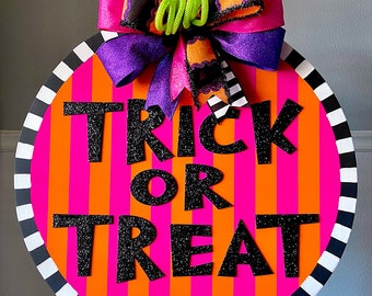 Halloween Front Door Decor | Halloween Wreath | Trick Or Treat | Halloween Decor | Halloween Door Hanger | Halloween Wreath | Timber Crafts