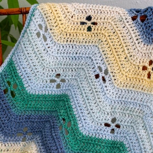 Crochet Baby Blanket Pattern - Midwife in a Ripple Crochet Blanket Pattern