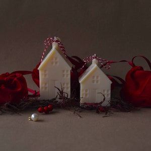 Christmas Townhouse Candle House Candle Small, Hew Home Gift Scandinavian Cabin Candle Cottage Candle Handmade Soy wax vegan candle image 7