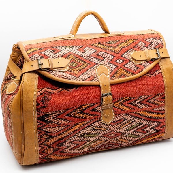 Vintage weekender Bag, boho kilim Bag, moroccan kilim Bag, Handmade Travel Bag, Unisex Bohemian Bag, Duffel Bag, carpet bag, hippie bag