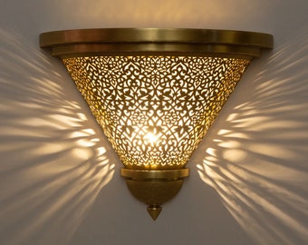 Antique Brass Moroccan Wall Sconce, Moroccan Wall Light, Handmade Luxurious wall sconce