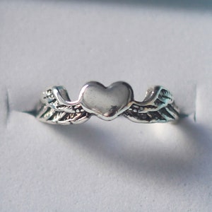 Adjustable Angel Wings Heart Ring: Antique Silver Zinc Alloy (US3-US7) image 3