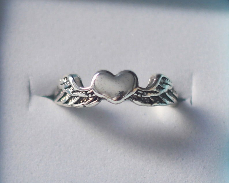 Adjustable Angel Wings Heart Ring: Antique Silver Zinc Alloy (US3-US7) image 3