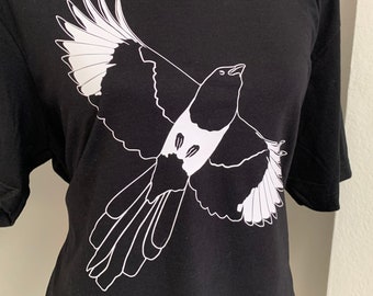Camiseta Urraca - Silueta de Ave - Camiseta unisex y para mujer