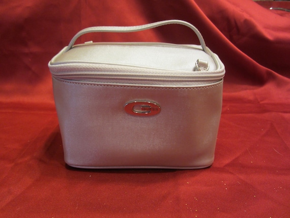 Guess box bag sale