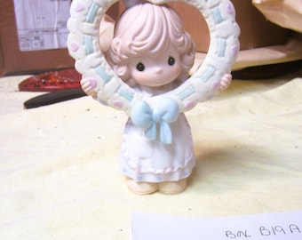1999 Precious Moments by Enesco &quot;Give Your Whole Heart&quot; #49025