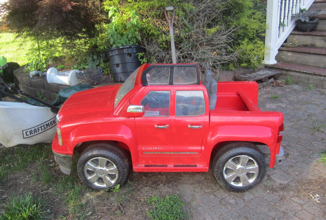 Power Wheels Chevy Trucknull