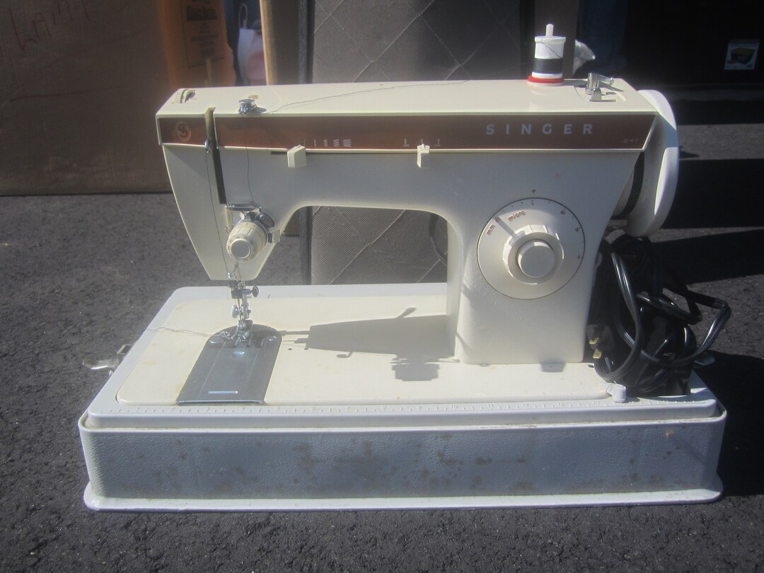 Vtg SINGER SEWING MACHINE 247 Model Portable W/case Etsy