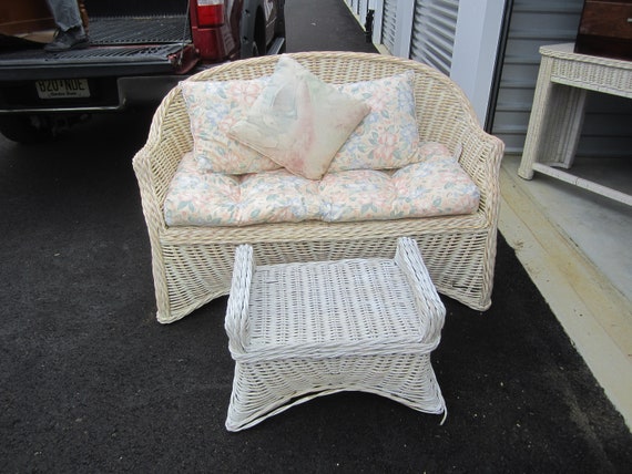 Pier 1 wicker loveseat discount