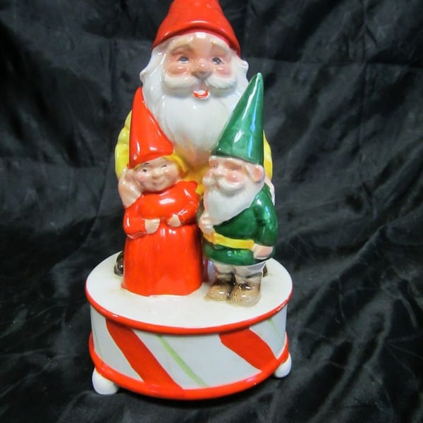 Vtg 1979 Berman & Anderson Inc, Gnome Santa Christmas Music Box, Ceramic