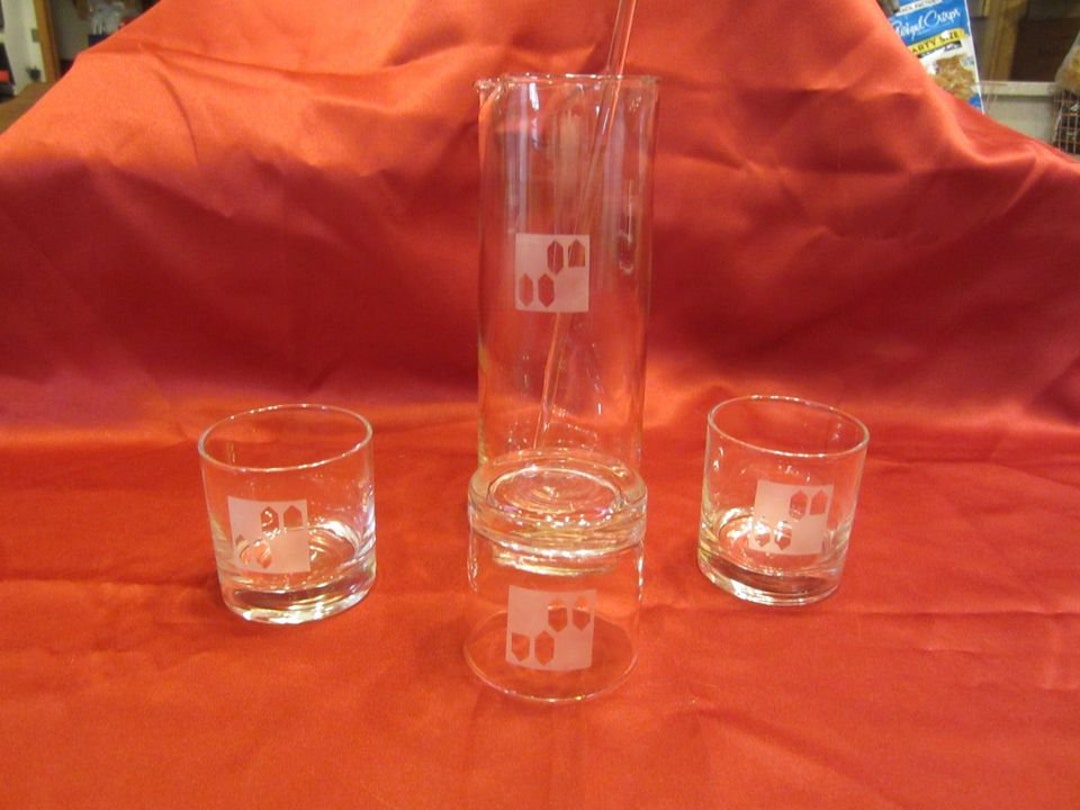 Retro 70's COCKTAIL SET W/pitcher & 3 Glasses, Glass Stirrer, Beaker