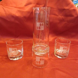 Retro 70&#39;s COCKTAIL SET w/Pitcher & 3 Glasses, Glass Stirrer, Beaker Design