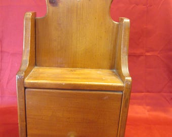 Vtg 80&#39;s Wooden Shelf w/Box & Heart Cut-Out, Farmhouse Chic