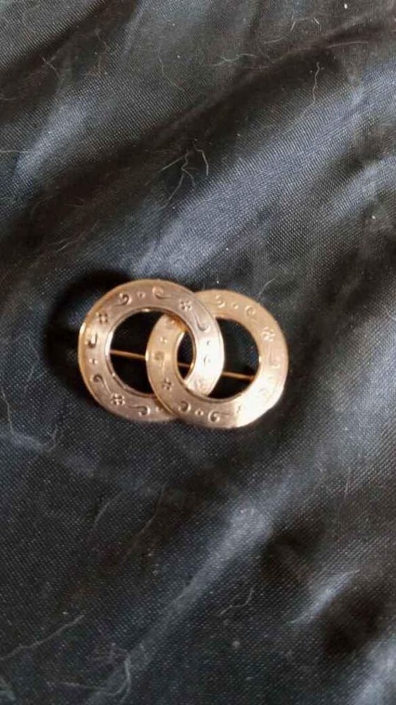 RETRO 1960'S Double Circle Overlapping Brooch/Pin… - image 2