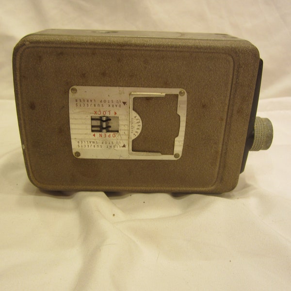 Retrp 60-62 KODAK BROWNIE 8mm Movie Camera, Camera II