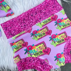 Bless Your Heart Baby Mädchen Outfit/ Mädchen Outfit/Babykleidung/Neugeborenen Baby Mädchen Outfit/trendige Baby Bummie/ Bummie und Schleife Outfit/Kleinkind Bummie
