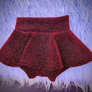 Red Metallic Skirted Bummies/Red Glitter Skirted Bummies/Baby Girl Sparkle Bummies/Red Bady Bummies/Bummies/Shorts/Diaper Covers/Bloomers