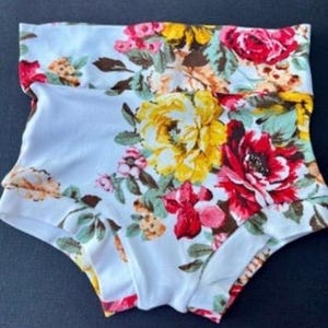 Baby-Mädchen Blumen-Druck-Bummies/Vintage Blumen-Bummies/Wildblumen-Bummies/Baby-Hoch taillierte Bummies/Shorties/Pumphose/Bummies/Bummy