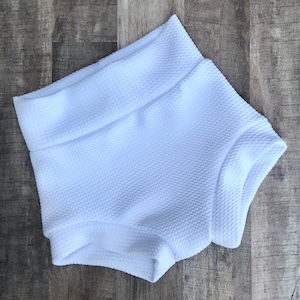 White High Waisted Baby Bummies/White Baby Bummies/Baby Shorties/Baby Girl Shorts/Baby Boy Shorts/Newborn Bummies/Diaper Cover/Bloomers/Baby