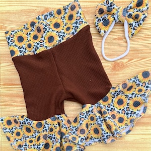 Sunflower Baby Bell Bottoms/Sunflower 2 pc. Set/Girls Bell Bottoms/Pants/Leggings/Jogger/Girl Sunflower Flare Leg Pants/Cheetah Bell Bottoms