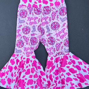 Baby Disco Cowgirl Hose mit rosa Kuh-Print-Glocken / Kuh-Schlag-Böden / Disco-Cowgirl-Outfit / Western-Schlag-Böden / Schlag-Schlag-Böden / Mädchenhose