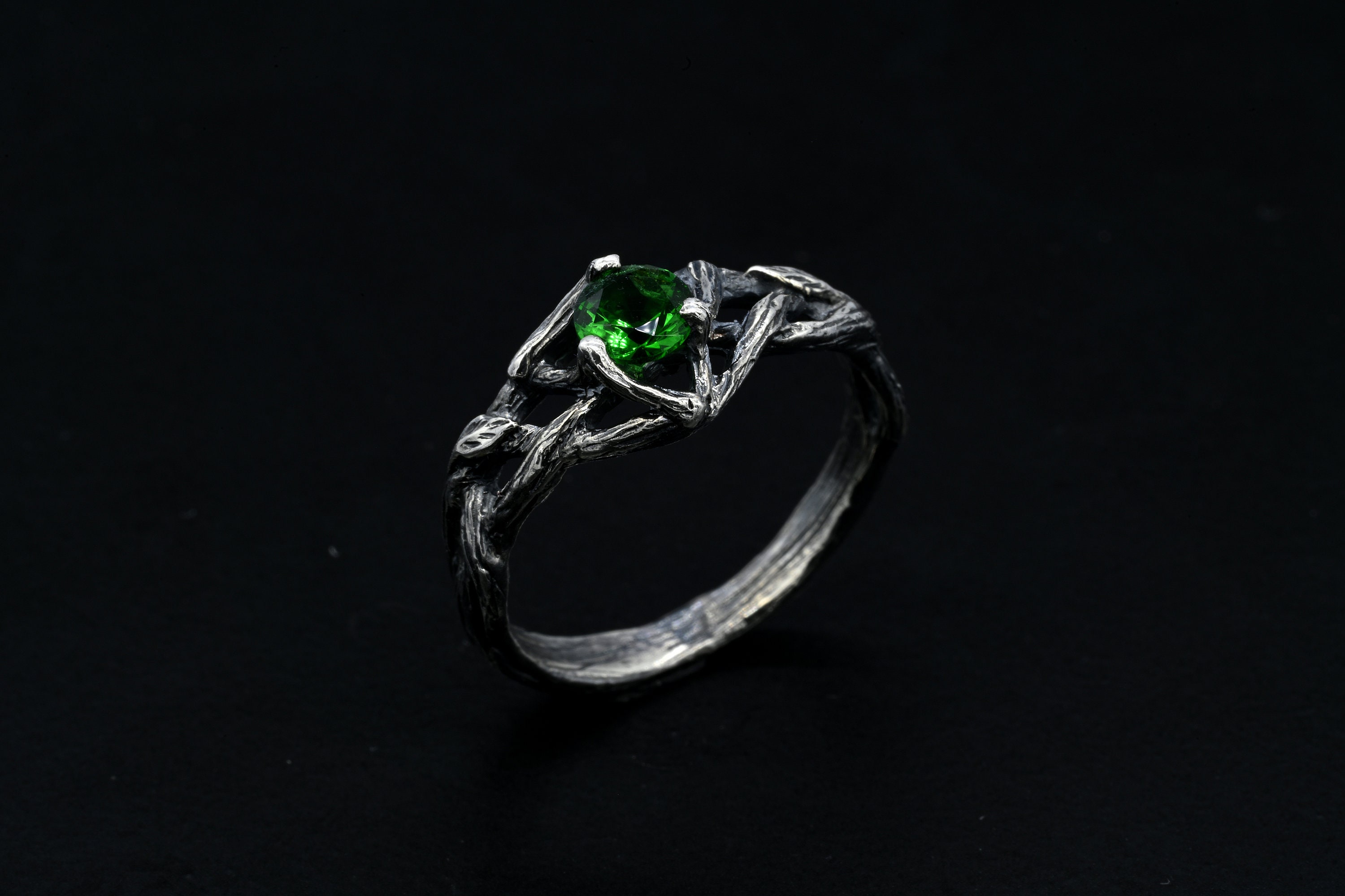 Gothic Emerald Witch Wedding Ring - Natural Emerald Ring - Sterling