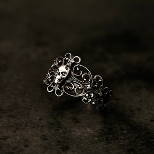 Skeleton Ring - Sterling Silver Dark Gothic Skull Engagement Ring - Skull engagement ring - Skeleton Ring - Dainty Skull ring