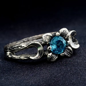 Mysterious Hecate and Topaz Ring - Ethereal Floral Moon Ring for Transformation and Intuition - Enchanting Lunar Ring with Hecate Connection