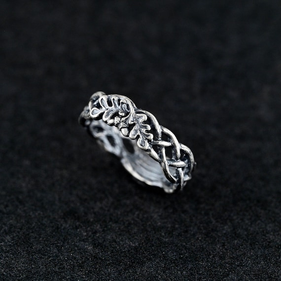 Sterling Silver Oak Leaf Celtic Ring, Nature-Inspired Woodland Band, Handmade Rustic Jewelry, Elven Knot Ring, Botanical Wedding Band