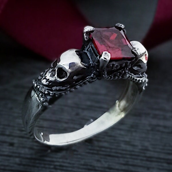 Gothic Skull Engagement Ring, Goth ring, Sterling Silver Dark Gothic Skull Engagement Ring, Skeleton Ring