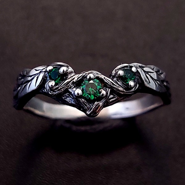 Emerald twig engagement ring in silver, Emerald branch engagement ring, Emerald engagement band, Women's Emerald ring, Women's tree ring