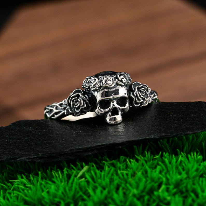 Skull And Roses Graph Skull and Roses Ring, 925 Sterling Silver, Gothic Statement Jewelry - Etsy